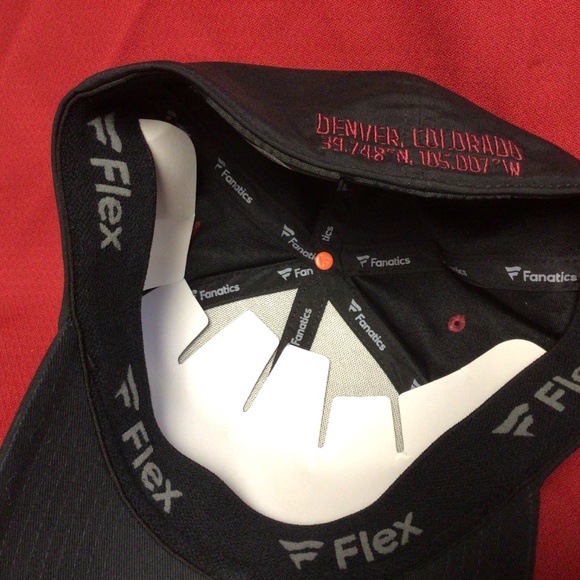NHL COLORADO AVALANCHE new hat - Picture 3 of 3